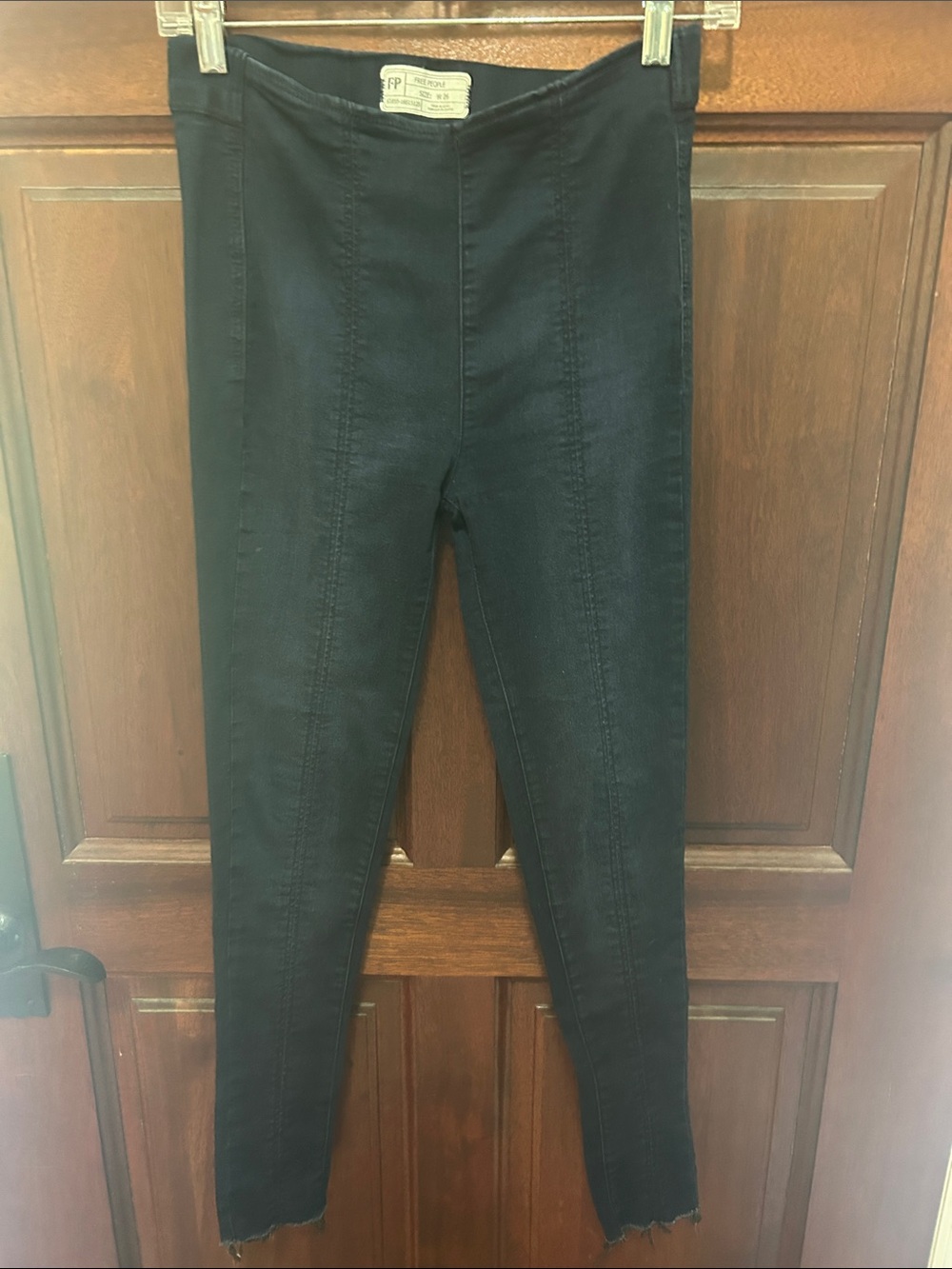 Free People Skinny Jeans in Black Wash